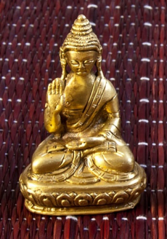 Die 5 Buddha Familien Statuen