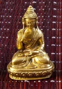 Die 5 Buddha Familien Statute