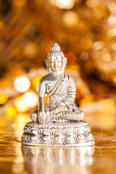Shakyamuni Buddha, versilbert Messing