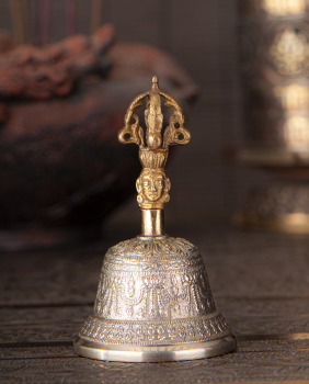 Bell small with Dorje very good
