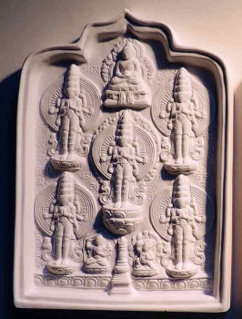 5 Avalokiteshvaras mit Stupa-Tsatsakachel, weiß