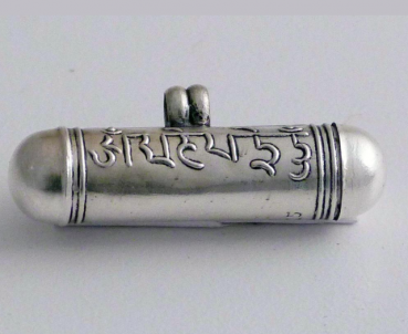 ges. Röhrenförmiger Gau mit Sanskrit Mantra