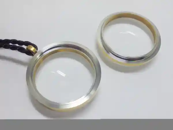 Doppelseitiger Gau aus Glas