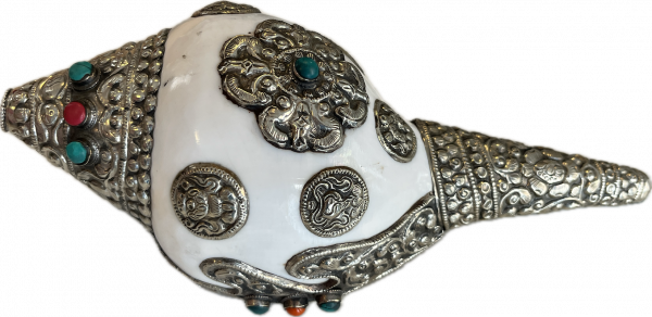 Ritual shell with white metal Puja big