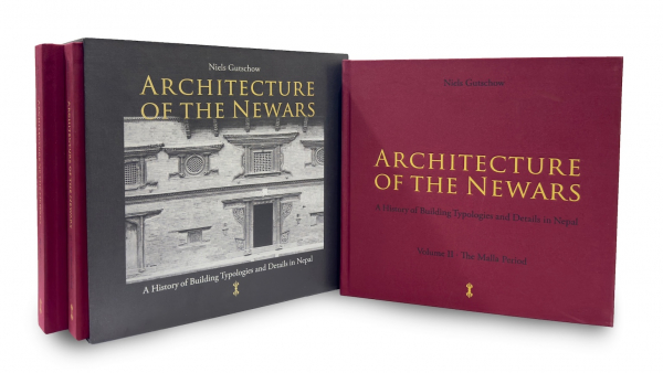 Niels Gutschow : ARCHITECTURE OF THE NEWARS A History of Building Typologies and Details in Nepal