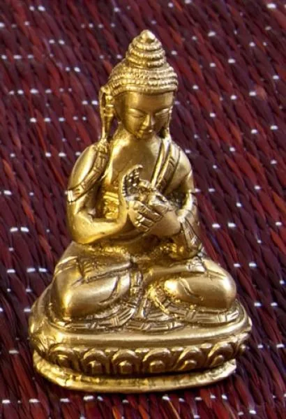 Die 5 Buddha Familien Statute