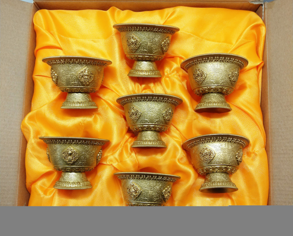 Brass 8AS. bowl with stand(7pcs a set)