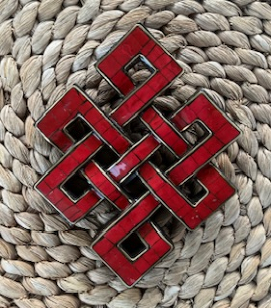 Glücksknoten aus Holz