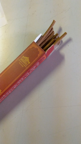 Riwo Sangchö Räucherstäbchen von Dakpa Tamdin
