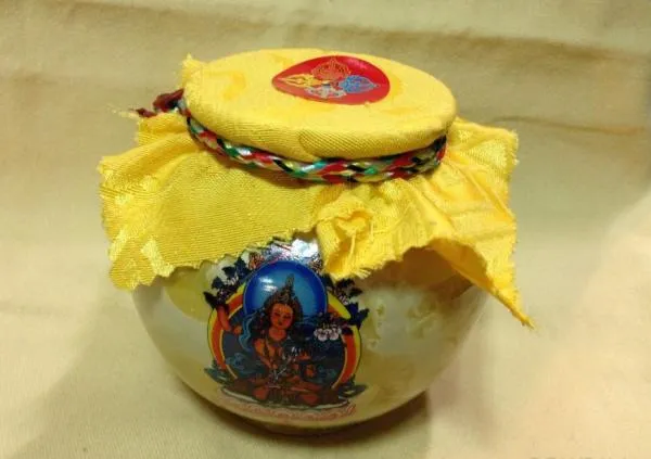 Manjushri Blessed Treasure vase (S)